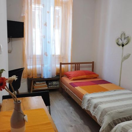 Old Town Room PUY מראה חיצוני תמונה