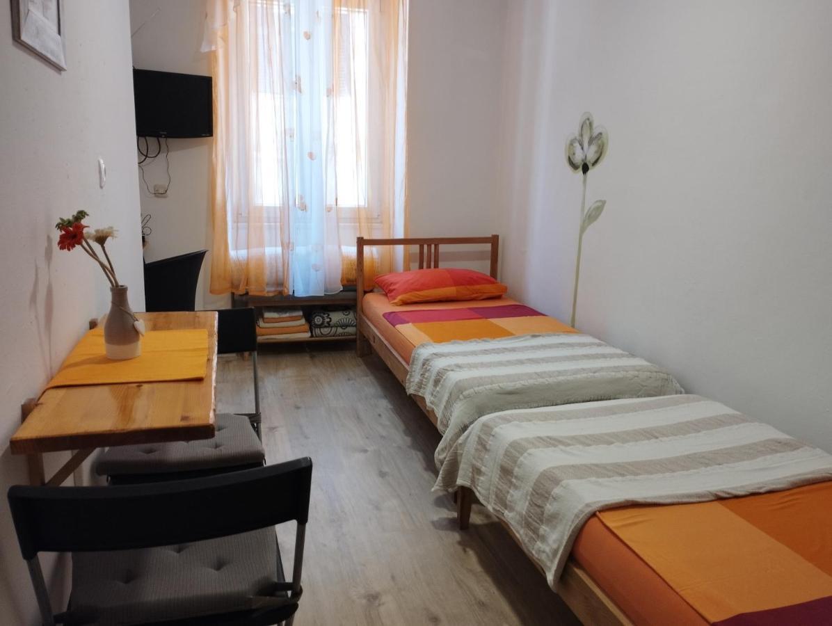 Old Town Room PUY מראה חיצוני תמונה